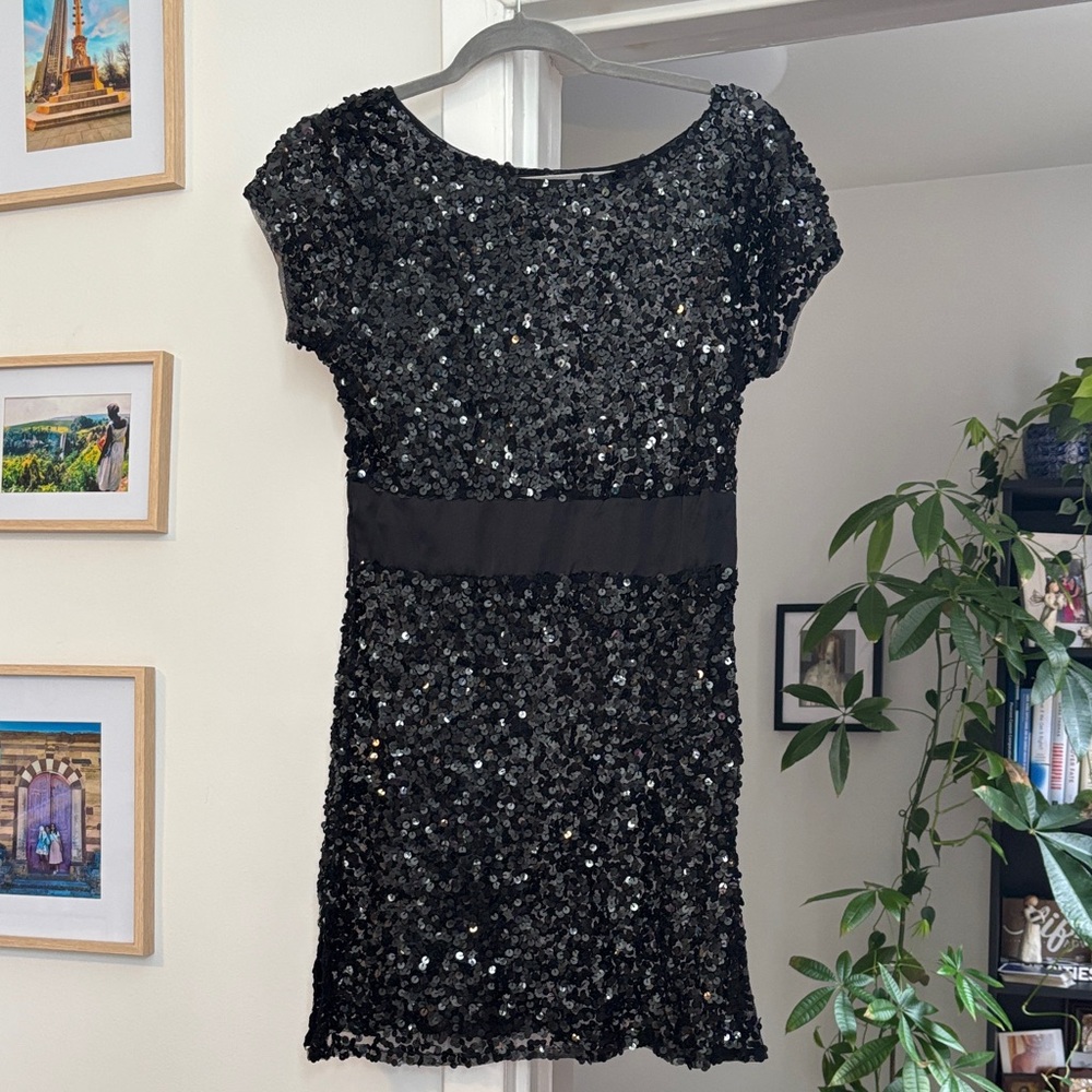 Arden B Black Sequin Short Dress with Waist Panel